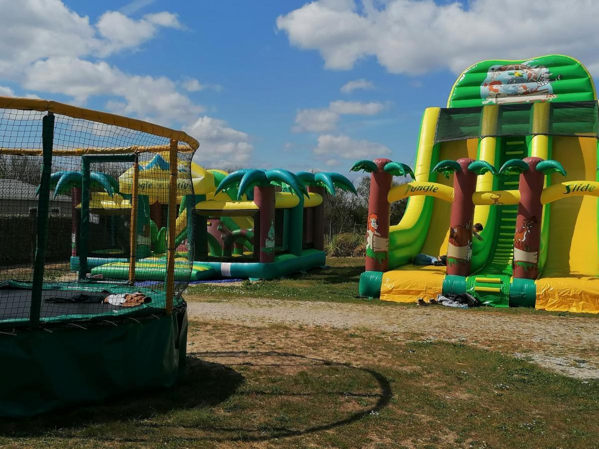 Mobile-Home 100M Plage Utah Mme Surget 圣玛丽-迪蒙 外观 照片